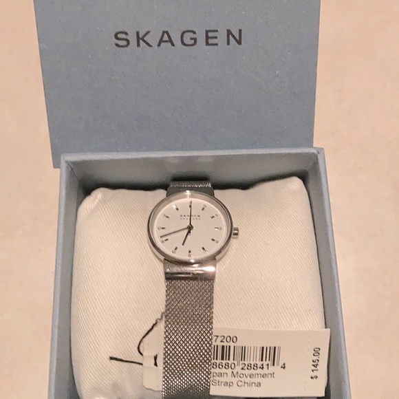 New Skagen Watch - Picture 1 of 2